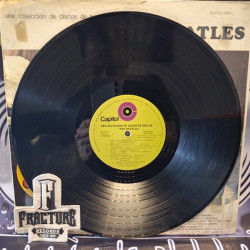 THE BEATLES – A COLLECTION OF BEATLES OLDIES VINYL