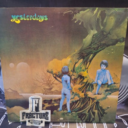 YES – YESTERDAYS VINYL