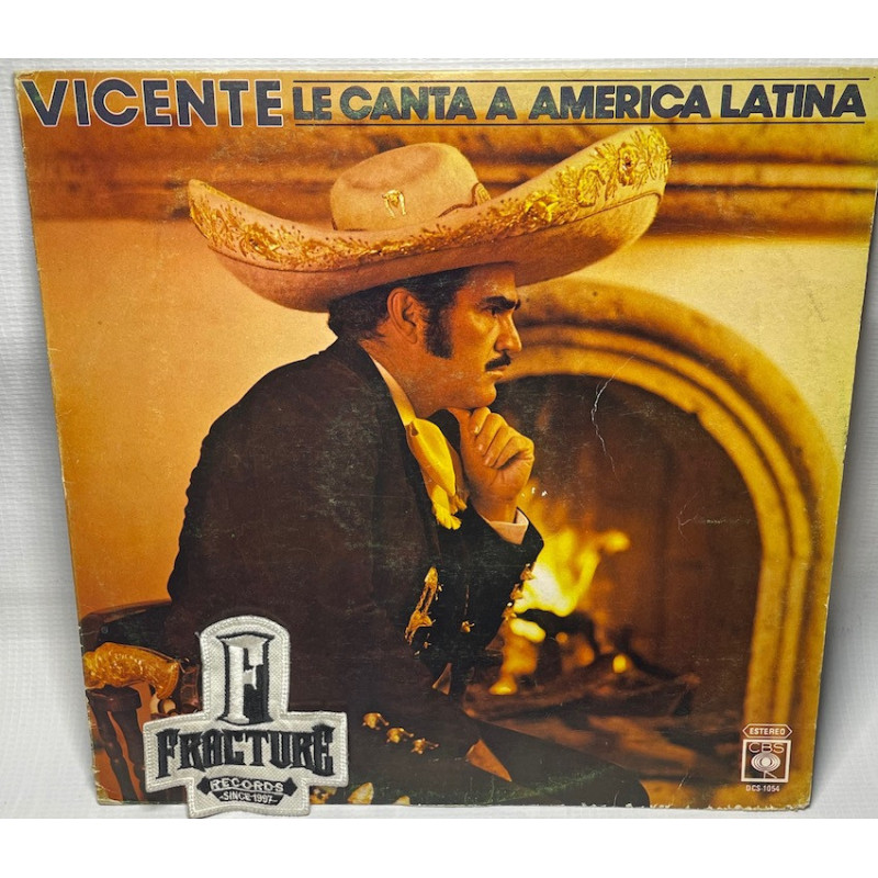 VICENTE FERNANDEZ – VICENTE LE CANTA A AMÉRICA LATINA VINYL DCS-1054