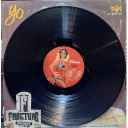 LUPITA D'ALESSIO – YO VINYL
