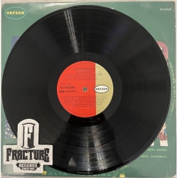 ANTONIO BRIBIESCA – 37 INTERNACIONALES CON LA GUITARRA MEXICANA DE ANTONIO BRIBIESCA VINYL