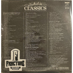 LOUIS CLARK CONDUCTING THE ROYAL PHILHARMONIC ORCHESTRA – HOOKED ON CLASSICS VINYL