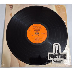 YVONNE MARIA – PRESENTANDO LA SUBLIME VINYL