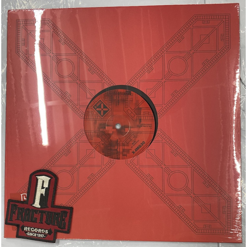 QUAL  – RE-ANIMATED VINYL X-IMG30